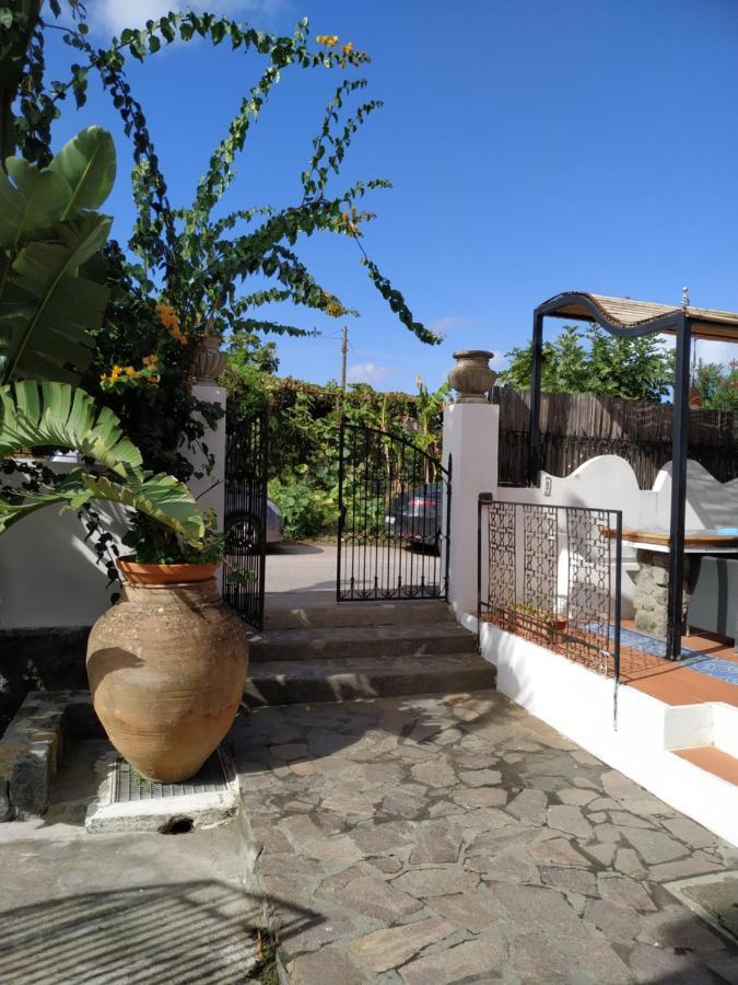 Aparthotel La Casa Al Mare Vulcano *